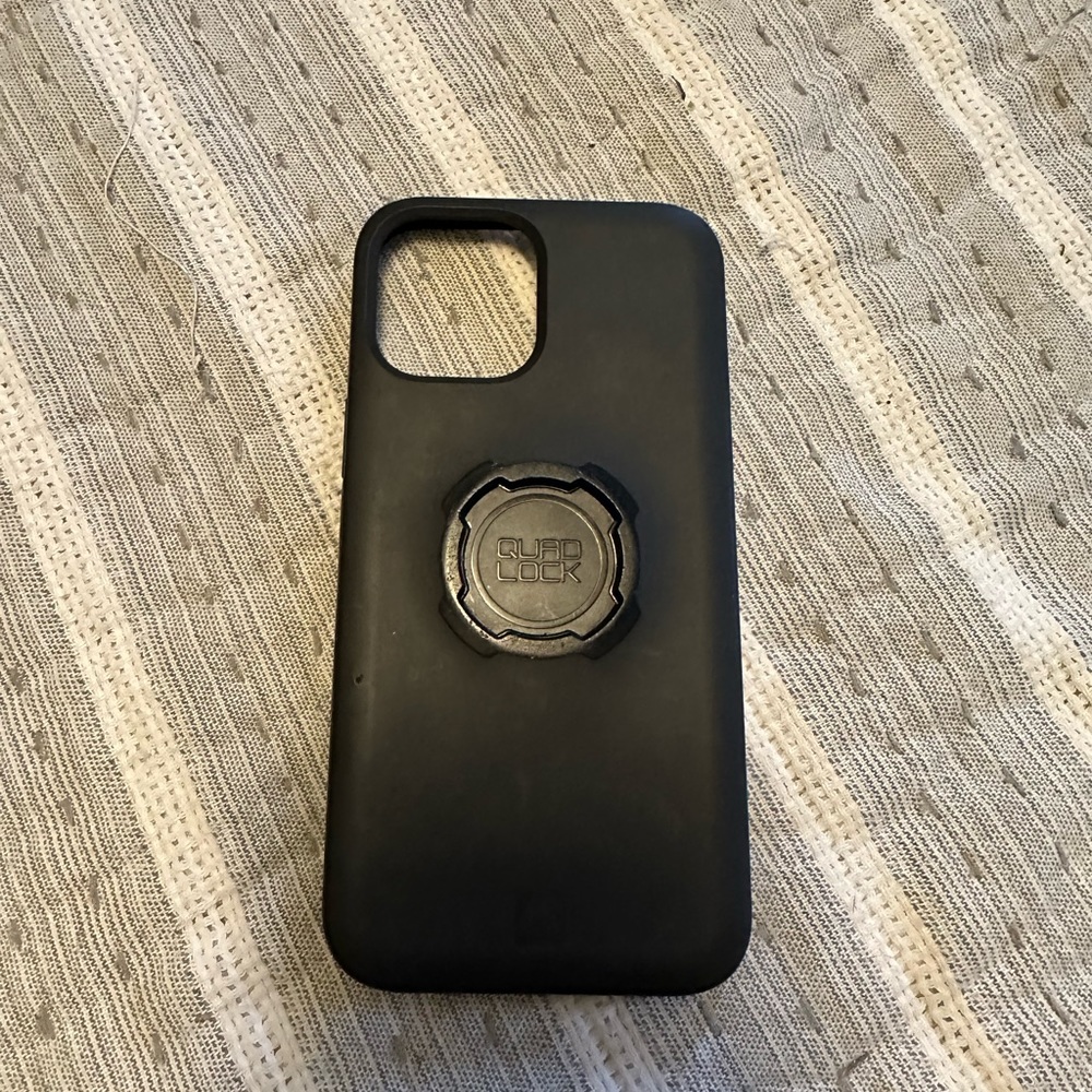 Quadlock iPhone 12 Pro Max Case